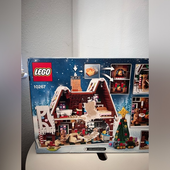 Lego 10267 Gingerbread House - Picture 2 of 2